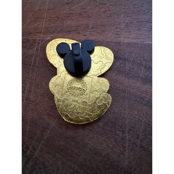 Walt Disney Goofy Hat Pin Hidden Mickey Trading Pin Green Black Authentic - Picture 2 of 5